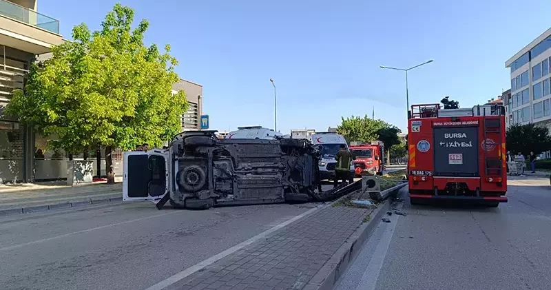 Ekip otosu kaza yaptı: 2 si polis, 5 yaralı