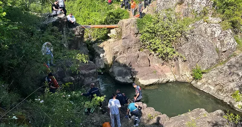 Mesire alanında dereye giren Arda boğuldu
