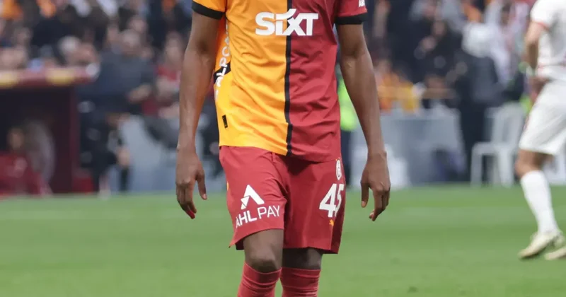 Tereddüt olmasın dedi ve duyurdu: Galatasaray dan Osimhen açıklaması