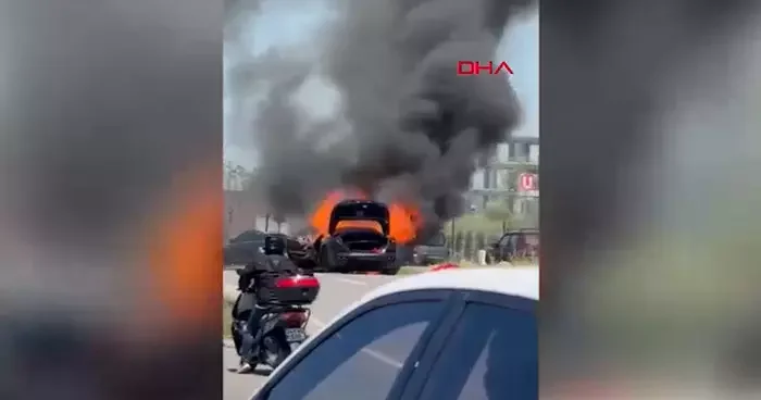 Lüks araç cayır cayır yandı! Değeri tam 20 milyon...