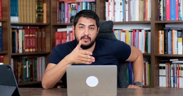 Altay Cem Meriç ‘gorilden farkımız yok’ diyen Celal Şengör’ün iddialarını tek tek çürütttü VİDEO İZLE