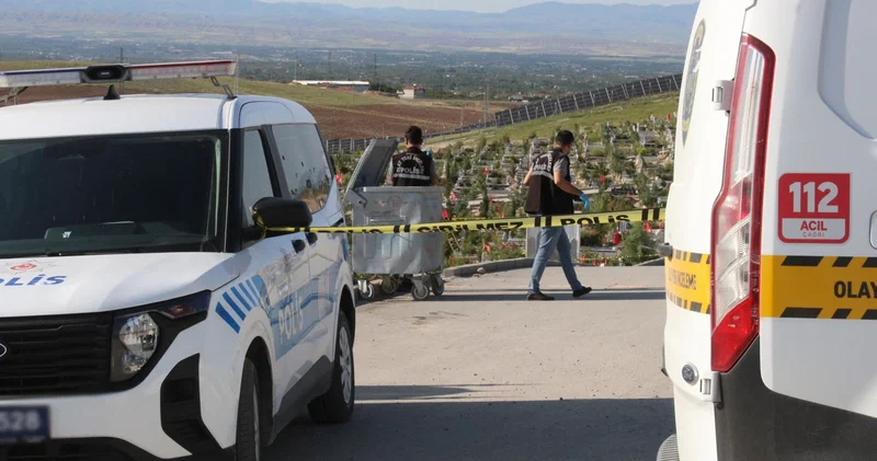 Husumetli akrabalar arasında tabanca ve bıçaklı kavga: Yaralılar var