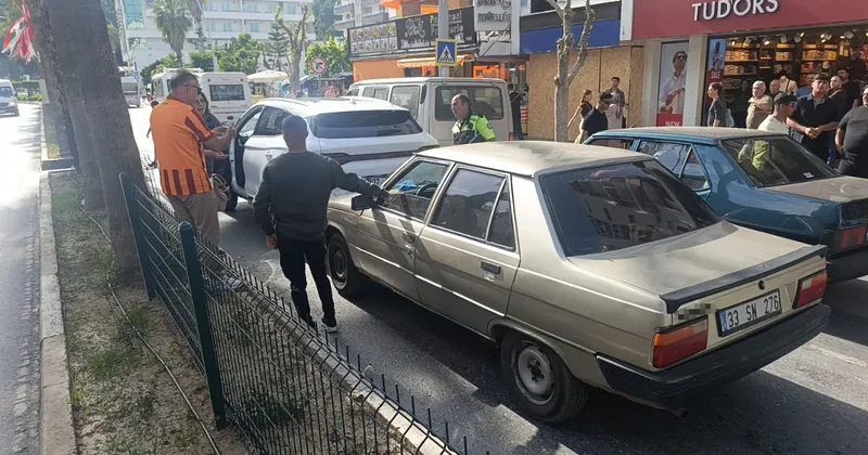 Hem ehliyetsiz hem de alkollü! 2 günlük son model cipe çarptı
