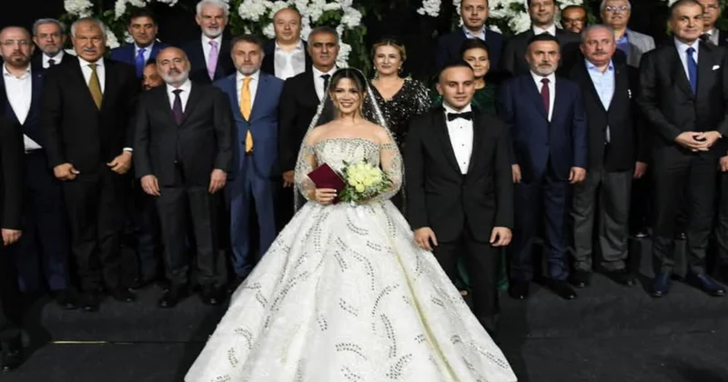CHP’li başkanlar AKP’nin düğününde: AKP’liler nikahı Zeydan Başkan’a kıydırmadılar Sözcü Gazetesi