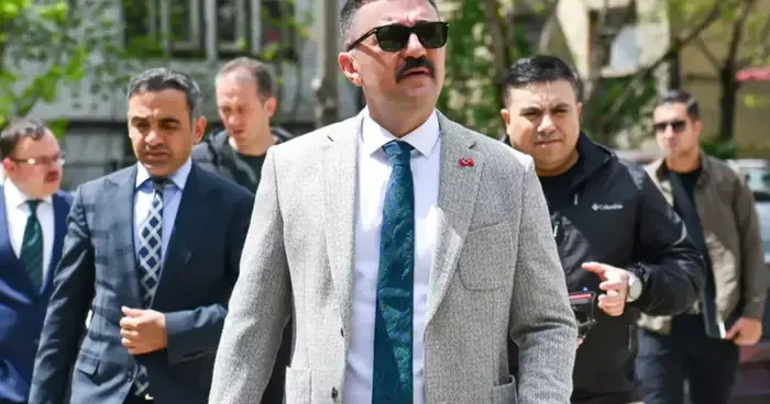 Merkeze çekilen eski Tunceli Valisi Bülent Tekbıyıkoğlu ndan dikkat çeken paylaşım: Mustafa Kemal, Talat, Enver...