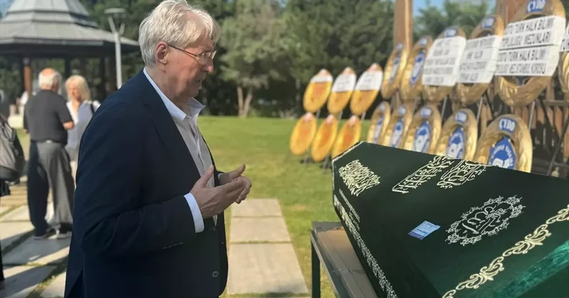 Türk Müziğinin Usta İsimlerinden Mehmet Erenler Vefat Etti