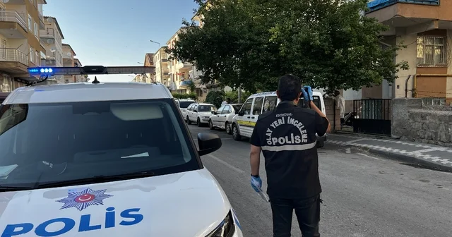 Kayseri de, alkollü 2 arkadaş birbirini bıçakladı Kayseri Haberleri