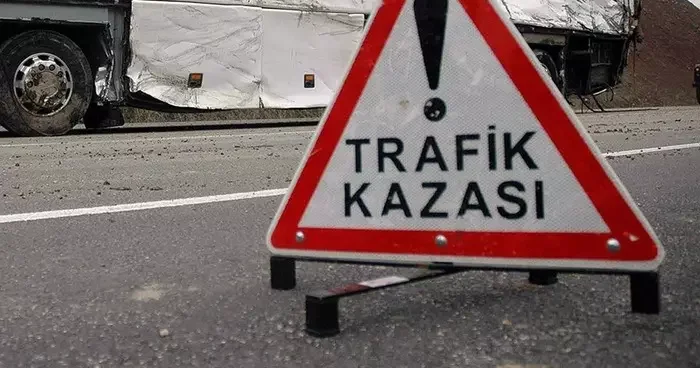 Erzurum da kamyonun geri manevra yaparken çarptığı 5 işçi yaralandı