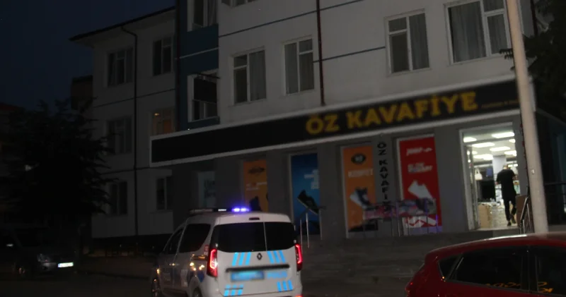 Konya da 2 yaşındaki çocuk, ailesiyle kaldığı otelin penceresinden düştü