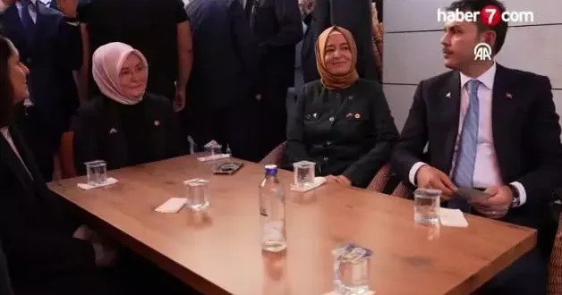 Cumhurbaşkanı Erdoğan, Azerbaycan Cumhurbaşkanı Aliyev e dondurma ikram etti