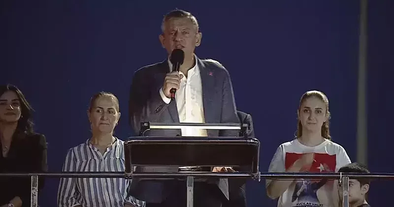 Özgür Özel Avcılar da konuştu