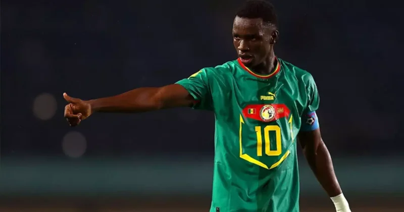 Fenerbahçe Diouf u önce ameliyat ettirdi, sonra 5 yıllık sözleşme imzaladı