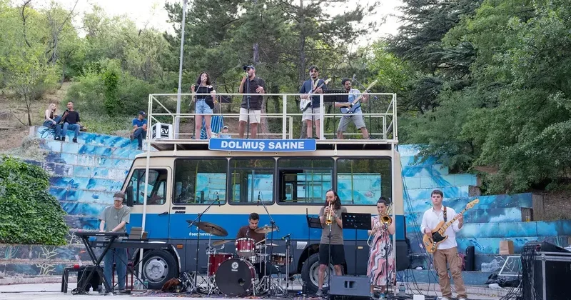 ‘Dolmuş Sahne’ Ankara’da ücretsiz konser veriyor