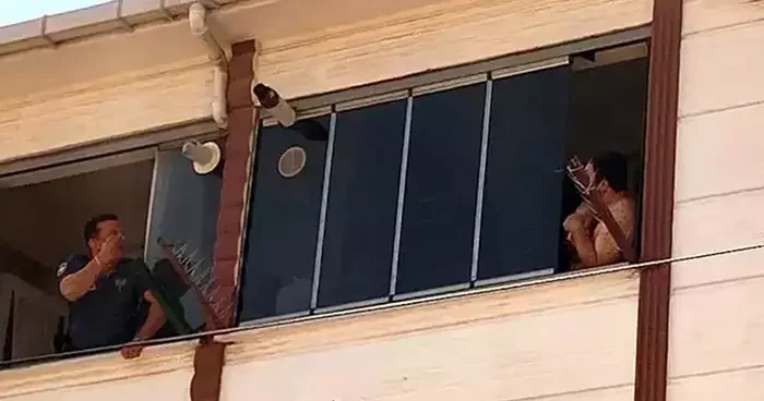 Çorlu da 4 aylık bebeğini pencereden atmaya kalktı! Sebebi ise pes dedirtti