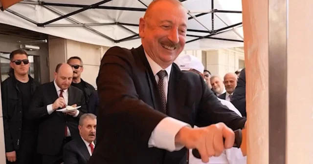 Erdoğan’dan Aliyev’e Maraş dondurması ikramı VİDEO İZLE