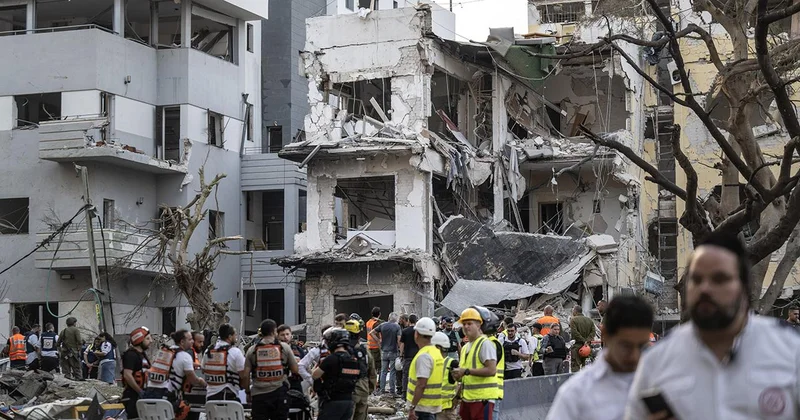 İran dan İsrail dekilere çağrı: Askeri ve istihbarat alanlarından uzak durun