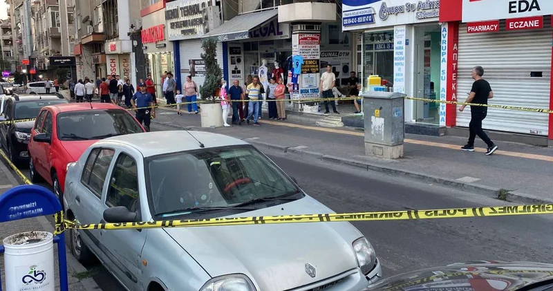 ATM önünde beklerken satırlı saldırıya uğradı