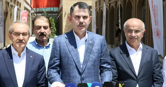 Bakan Kurum dan CHP lideri Özel e yanıt! Burada bu konutları yine yapacağız