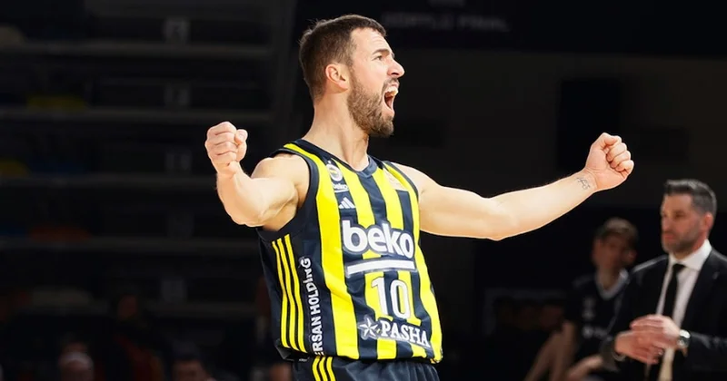 Fenerbahçe kaptanı ile sözleşme uzattı! Sözcü Gazetesi