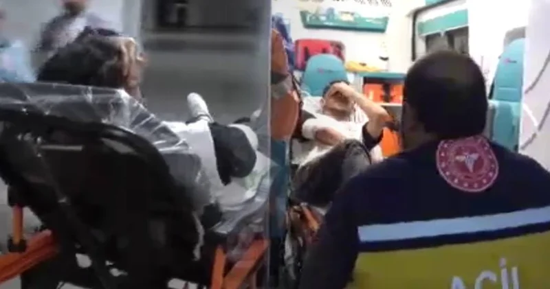 Tartışma kavgaya dönüştü! İki arkadaş birbirlerine bıçakla saldırdı