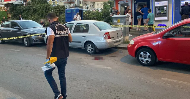 Para çekmek için gittiği ATM önünde, husumetlisinin satırlı saldırısında yaralandı Tekirdağ Haberleri