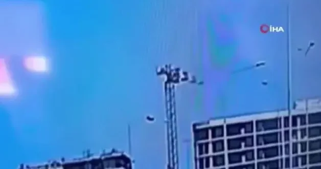 Vincin devrildiği anlar kamerada: Facia teğet geçti