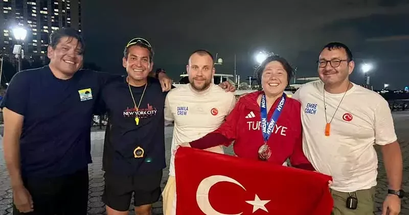 Sinem Serinkan, Manhattan 20 Bridges Swim parkurunda Türkiye’yi temsil etti