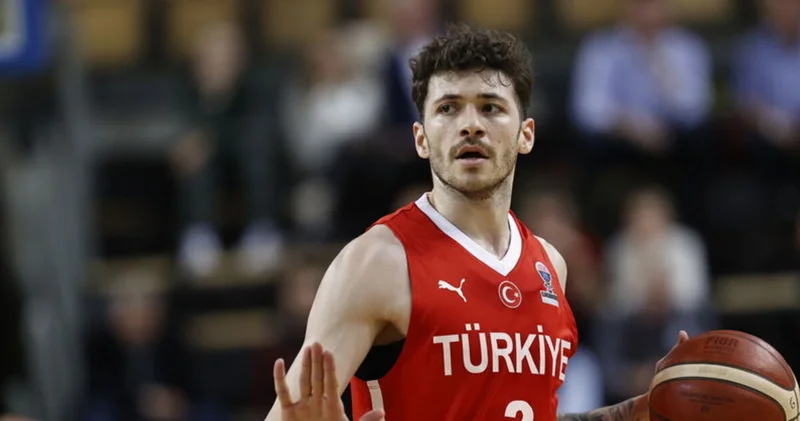 Şehmus Hazer Anadolu Efes te! Basketbol Haberleri