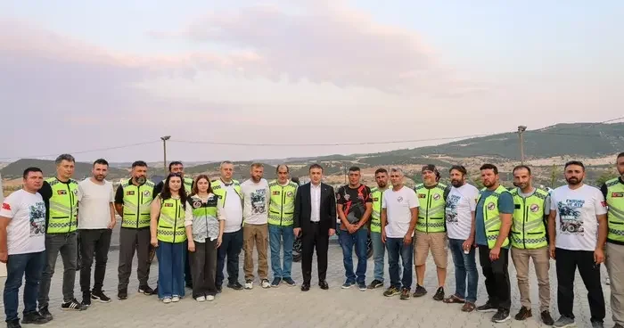 Vali Faik Oktay Sözer, motosiklet tutkunlarıyla buluştu