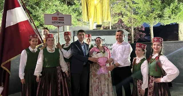 Alaçam da halk oyunları ekipleri gösteri sundu Samsun Haberleri