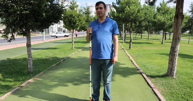 İkinci klibini çıkaran görme engelli Caner: Kimse engeli var diye hayattan ümidini kesmesin Kayseri Haberleri