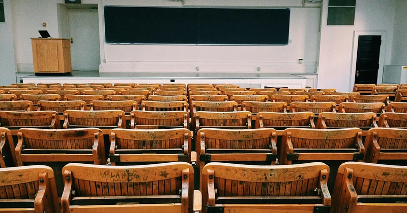 ÖSYM, 2025 YKS sonuçlarının sayısal verilerini açıkladı: TYT de 14, sayısalda 57, sözelde 1, eşit ağırlıkta 4, dilde 12 aday 550 ve üstünde puan aldı