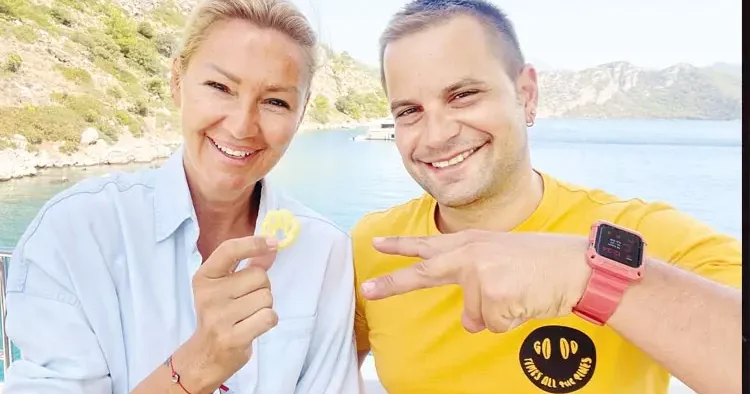 Pınar Altuğ: Her şey bir öpücükle başladı, millete kalsa çoktan ayrılmıştık!