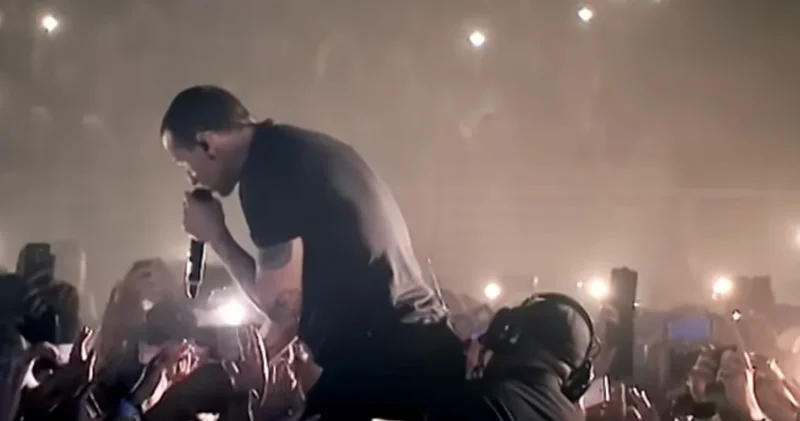 Linkin Park tan flaş karar: Aşırı hüzünlü olduğu için o şarkıyı artık söylemeyeceğiz