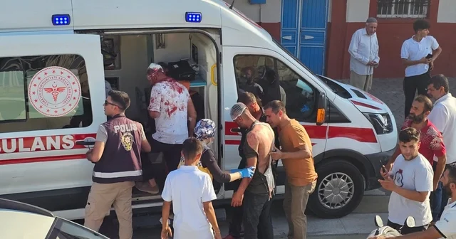 Şanlıurfa da husumetliler arasında taş, sopa ve silahlı kavga: 8 yaralı Şanlıurfa Haberleri