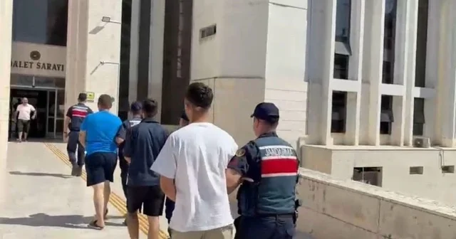 Firari 3 hükümlü, plajda yakalandı Balıkesir Haberleri