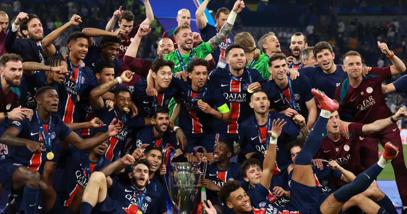 Mourinho otobüsü PSG nin önüne çekti: Fenerbahçe Paris Saint Germain den 3 yıldız birden alıyor... İşte son bomba...