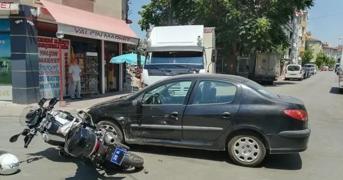 Yer: Eskişehir! Otomobil, motosikletli polise çarptı