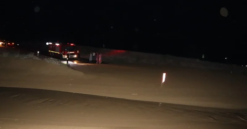 Erzurum da can pazarı! Sel suları otomobili sürükledi Sözcü Gazetesi
