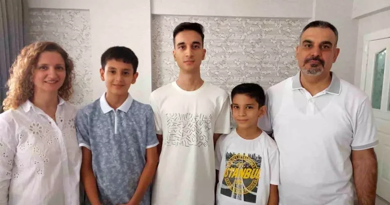 YKS 2025 te Türkiye Birincisi Ahmet Eren Özyurtseven
