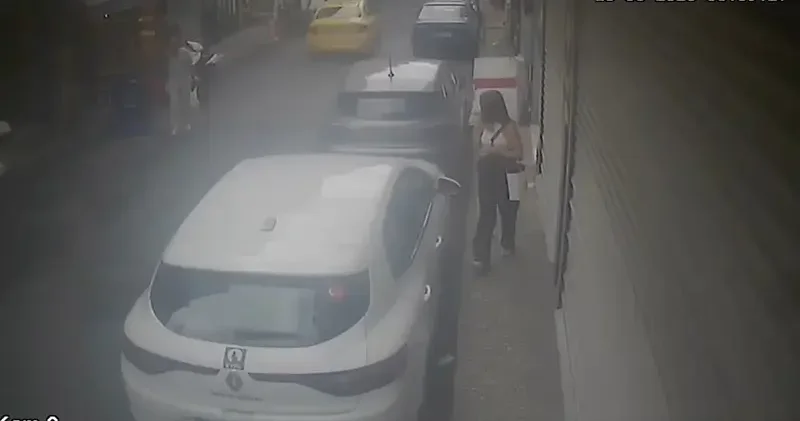 Fatih’te müşteri gibi bindikleri taksiyle kafeye gelip kurşun yağdırdılar; o anlar kamerada