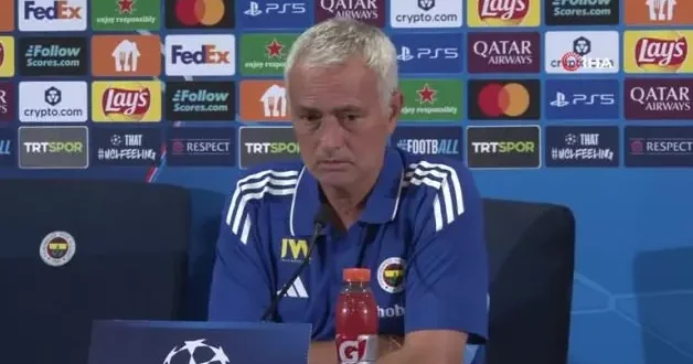 Mourinho dan Kerem Aktürkoğlu hakkında Fenerbahçe oyuncusu olarak düşünemem dedi.