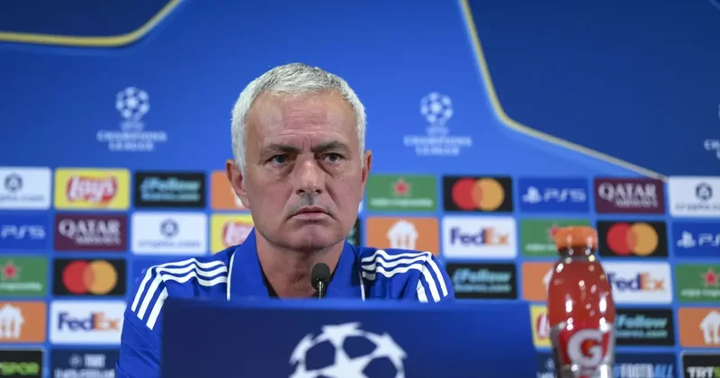 Mourinho, Benfica ya teslim oldu: Şampiyonlar Ligi yle alakamız yok