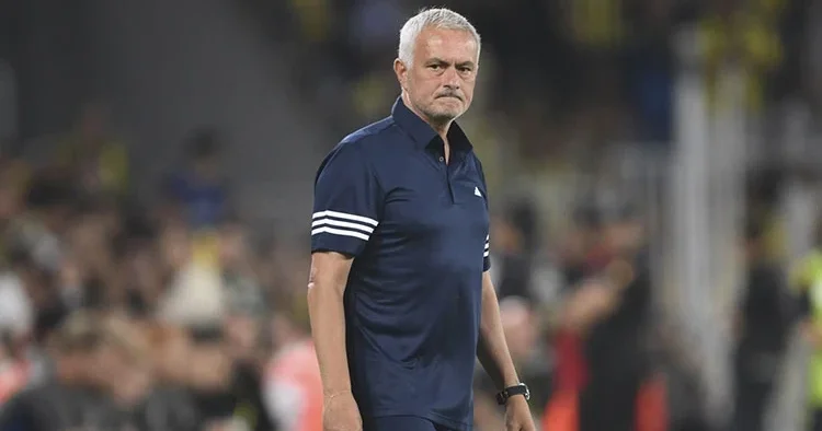 Fenerbahçe nin kurtuluşu Benfica olacak!