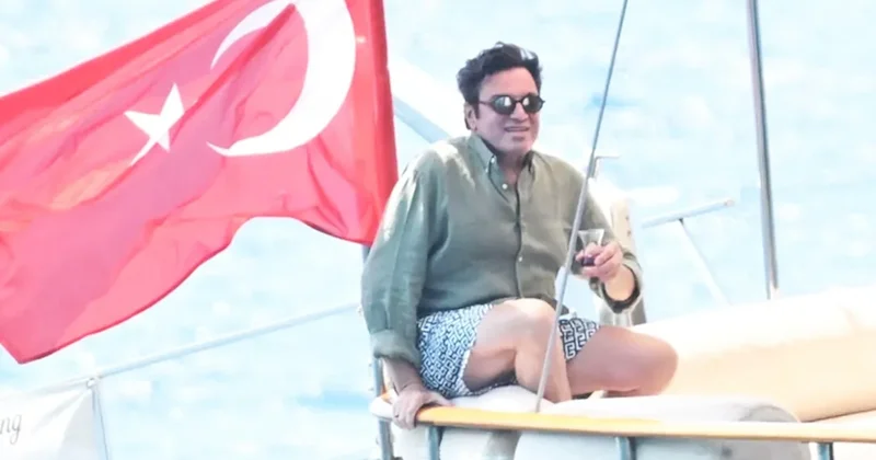 Mario Frangoulis in Bodrum da çay keyfi Sözcü Gazetesi