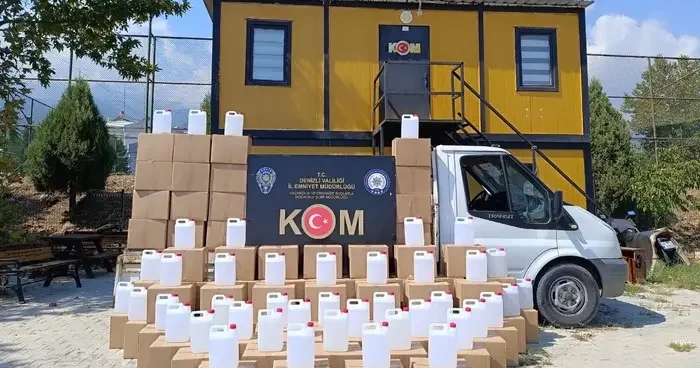 Denizli de kaçakçılık operasyonunda 3 zanlı yakalandı