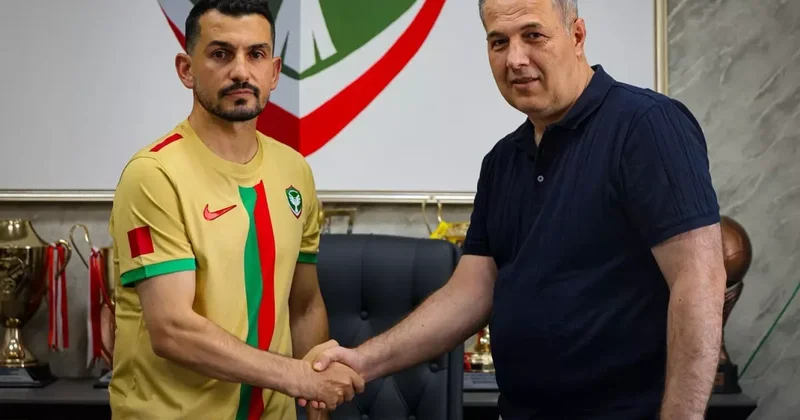 Amed Sportif Faaliyetler, Emrah Başsan ı kadrosuna kattı