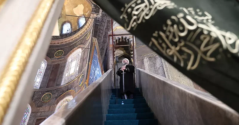 Hutbe bahaneli saldırıdan İslam karşıtlığı çıktı! Diyanet i eleştiremedikleri tek konu