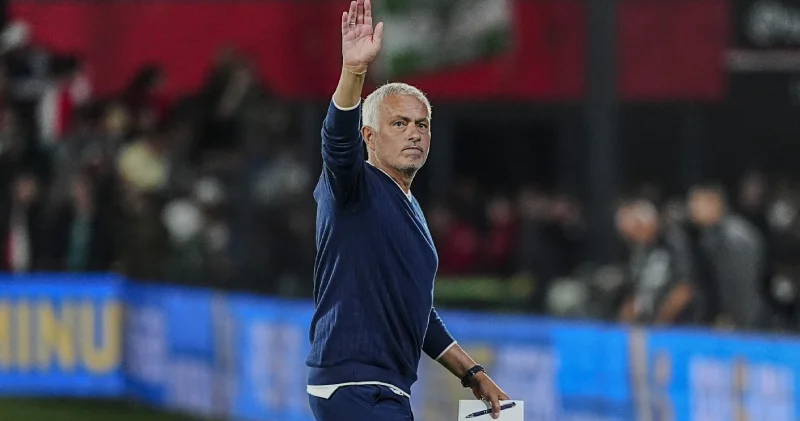 Mourinho dan Benfica maçı öncesi Fenerbahçe çıkışı: O dönemlerle şu anı karşılaştıramıyorum