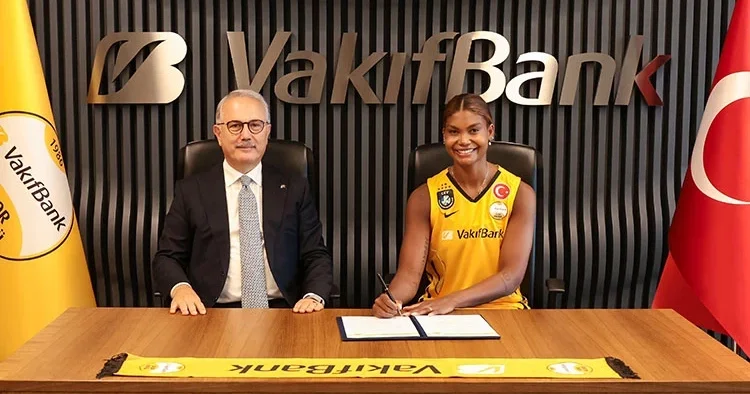 VakıfBank, Lorenne Teixeira’yı transfer etti!